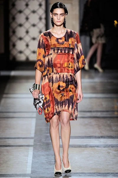 Look 25